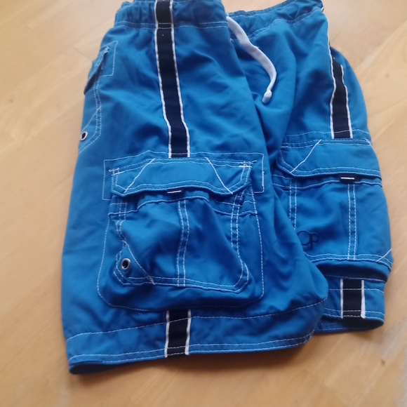 Medium Ocean Pacific black stripe blue swim trunks - Picture 2 of 12